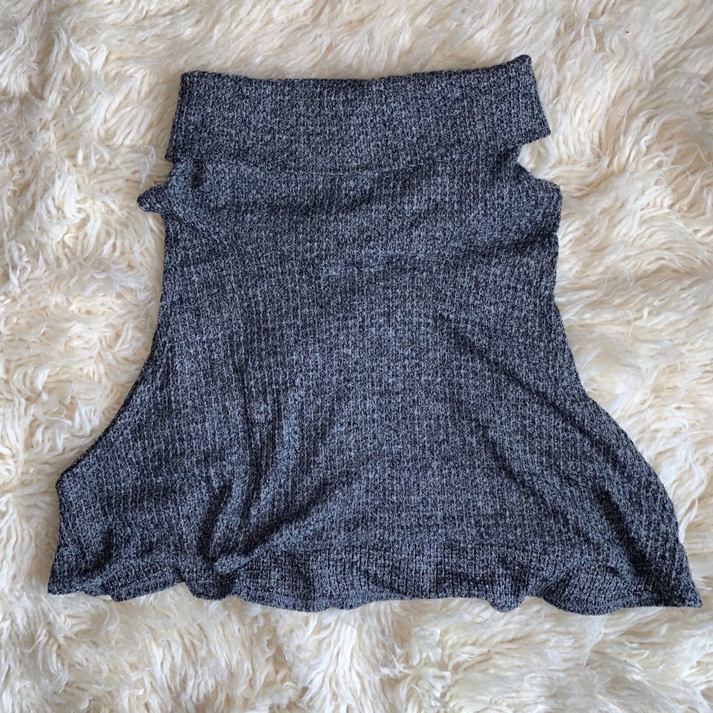 Crop sweater